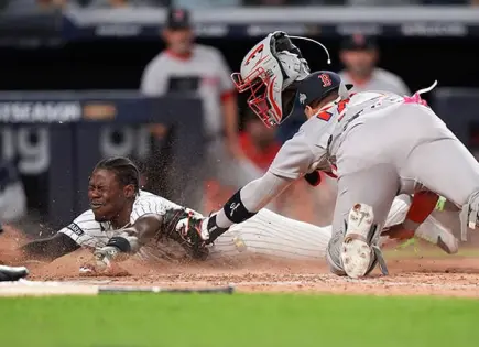Obligan Yanquis a un tercer juego Obligan Yanquis a un tercer juego