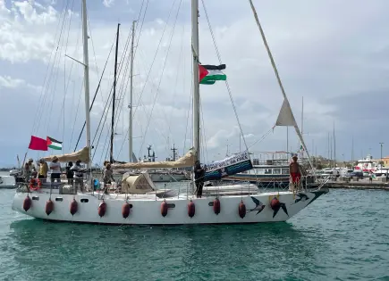 Mexicanos de la Flotilla Sumud detenidos por Israel llegan a Estambul