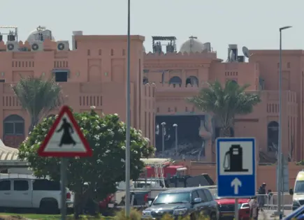 Trump firma orden ejecutiva para defender a Qatar Trump firma orden ejecutiva para defender a Qatar