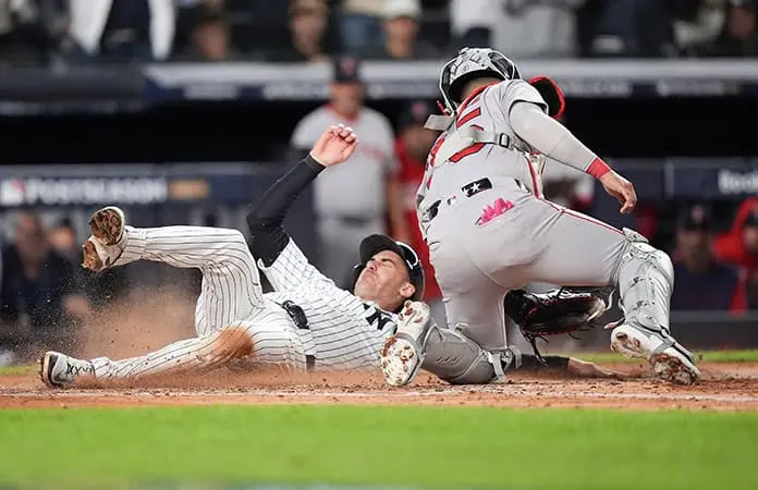 Blanquean Yankees a Medias Rojas