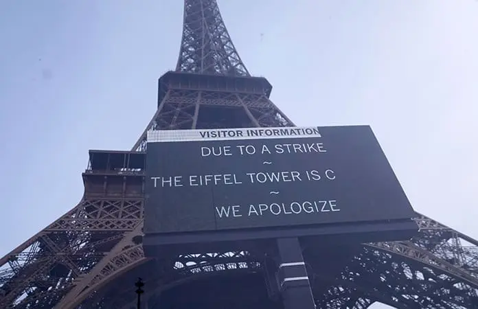 Cierran la Torre Eiffel por protestas