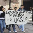 Marchan universitarios contra gobierno estatal