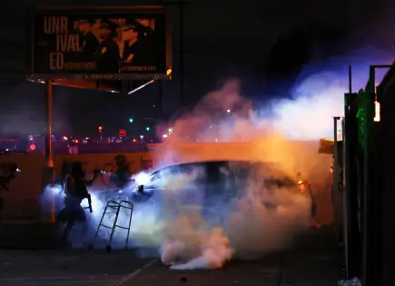 Mexicana se declara culpable por ataque con bomba incendiaria en protesta