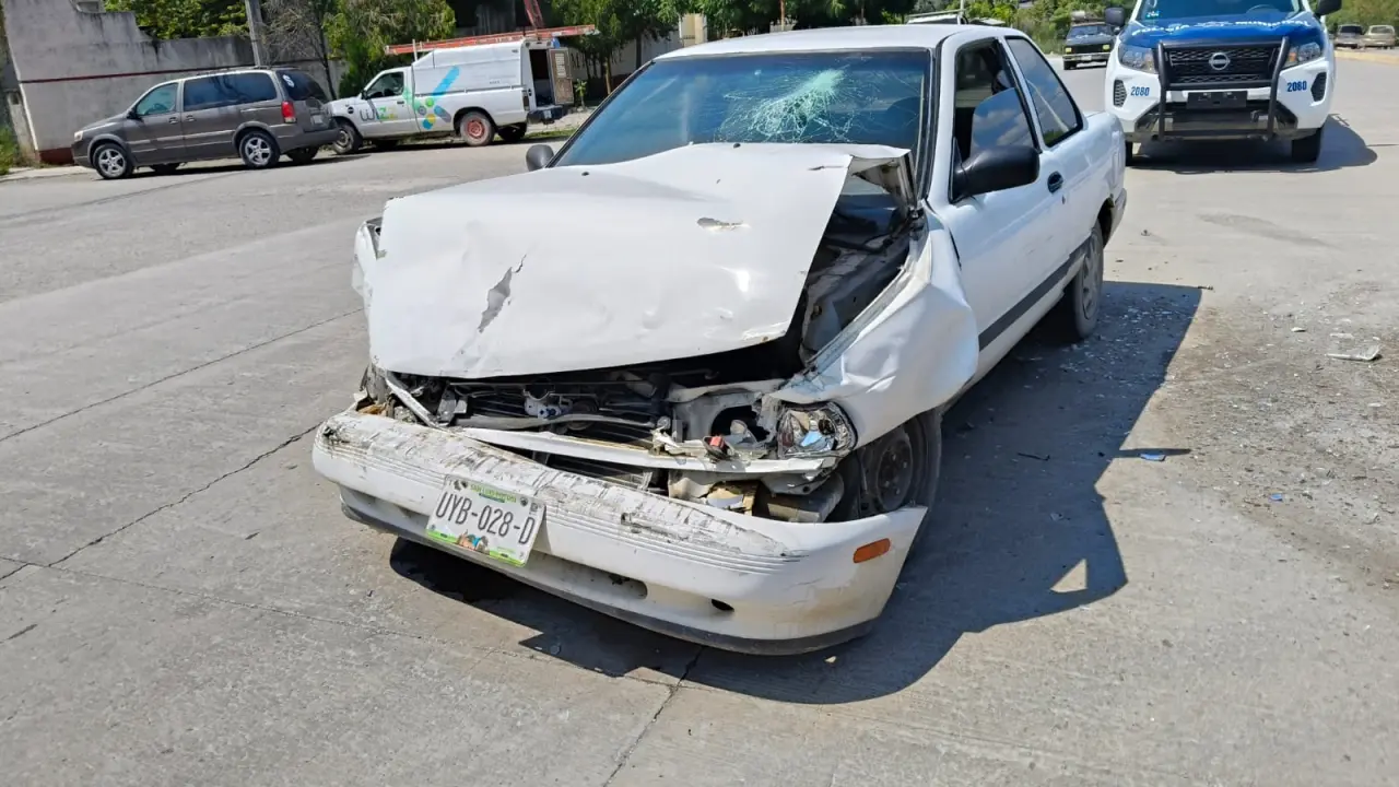 Accidente en Av Universidad deja un herido en Ciudad Valles