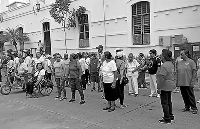 Arrancó campaña del mes rosa 