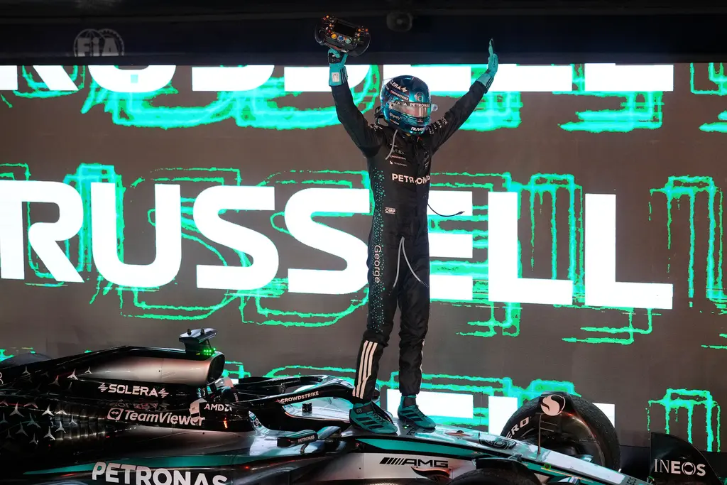 George Russell se impone en el GP de Singapur