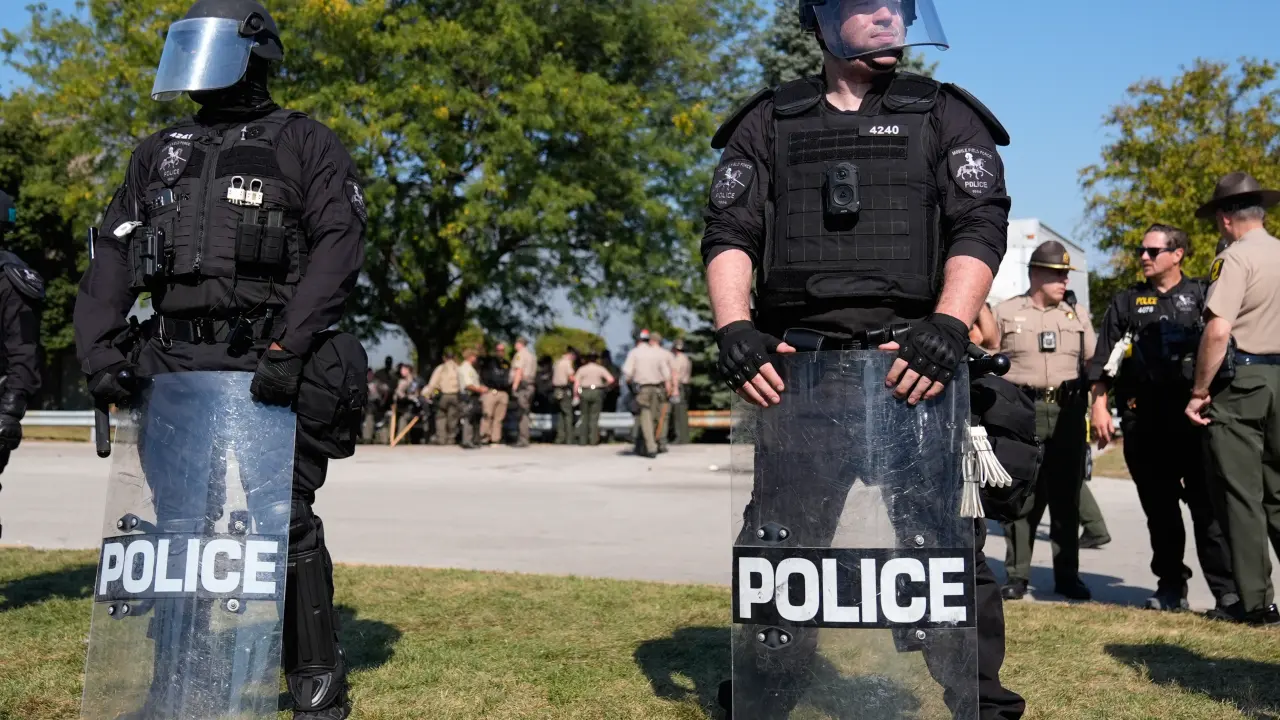 Agentes Federales de Inmigración Allanaron Apartamentos en Chicago