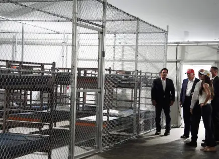 Controversia en centro de detención Alcatraz con Caimanes