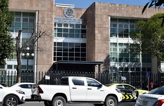 Investiga FGE difusión de videos sobre supuesto cártel