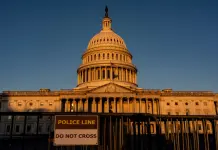 Presidente de cámara baja afirma que demócratas podrían poner fin al cierre de gobierno