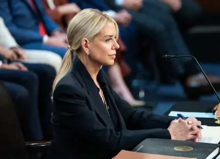Audiencia en el Congreso: Pam Bondi evade preguntas sobre actuaciones