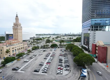 Controversia en Miami por Transferencia de Terreno para Biblioteca Presidencial de Trump