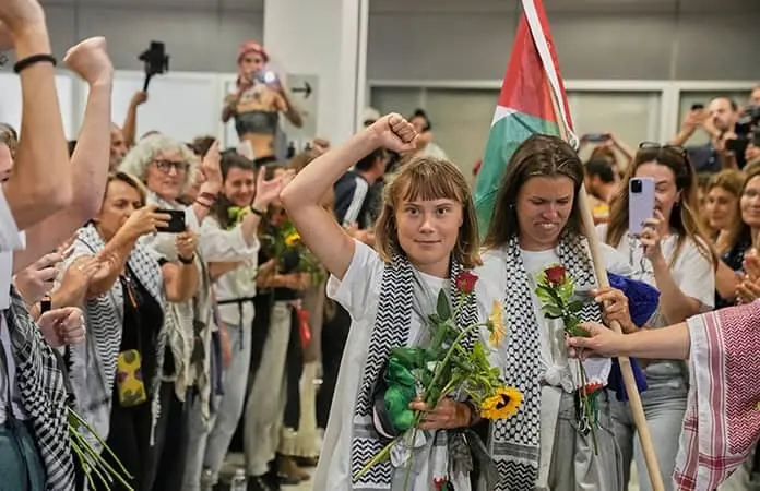 Deportan a 171 activistas desde Israel