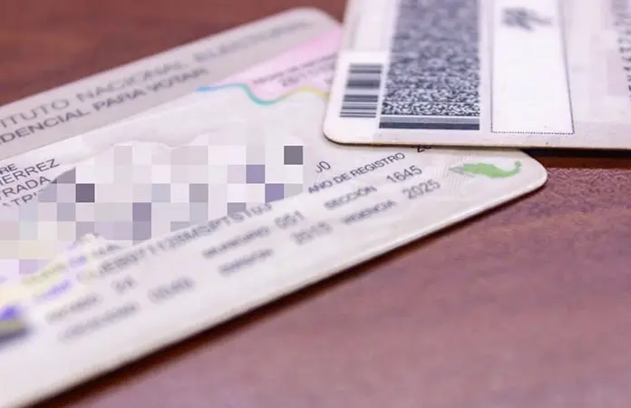 Detectan 80 INEs falsas en antros