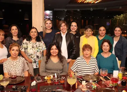 NADIA, MARU, LETY Y MONTSE ¡EMOCIONADAS! NADIA, MARU, LETY Y MONTSE ¡EMOCIONADAS!