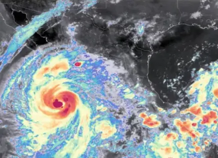 Priscilla podría intensificarse a categoría 3 en costas del Pacífico