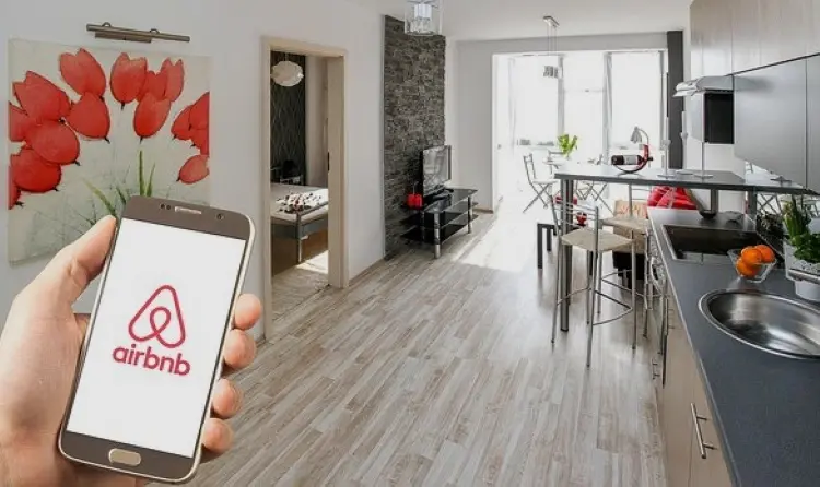Buscará Gobierno regular hospedaje vía app como Airbnb