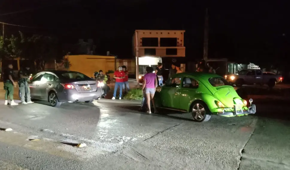 Conductor ebrio causa choque en avenida Ejército Mexicano