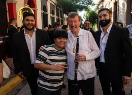 Germán Lizárraga defiende los corridos tumbados en convención musical Germán Lizárraga defiende los corridos tumbados en convención musical