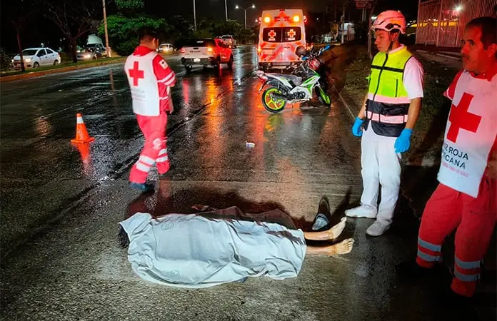 Indigente muere arrollado por autobús en Cd. Valles