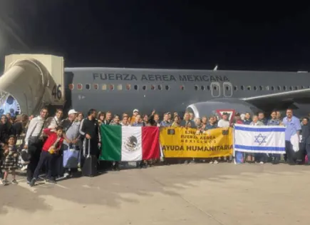 Llegan a México los seis activistas detenidos en Israel tras llevar ayuda humanitaria a Gaza