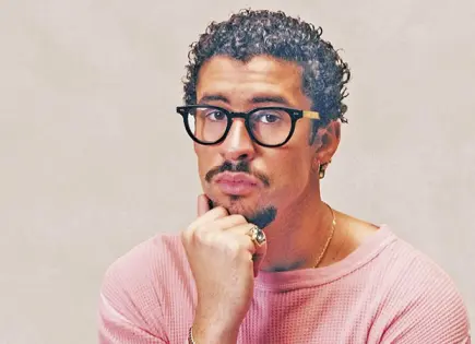 MÁXIMO ARTISTA LATINO del siglo XXI MÁXIMO ARTISTA LATINO del siglo XXI