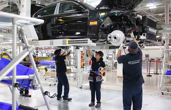 Producción de autopartes retrocede un 5.4% de enero a agosto