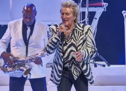 Rod Stewart revive su leyenda en México con un concierto lleno de nostalgia y energía Rod Stewart revive su leyenda en México con un concierto lleno de nostalgia y energía