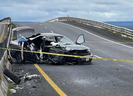 Fotos: Colisión en carretera a Zacatecas deja una persona sin vida