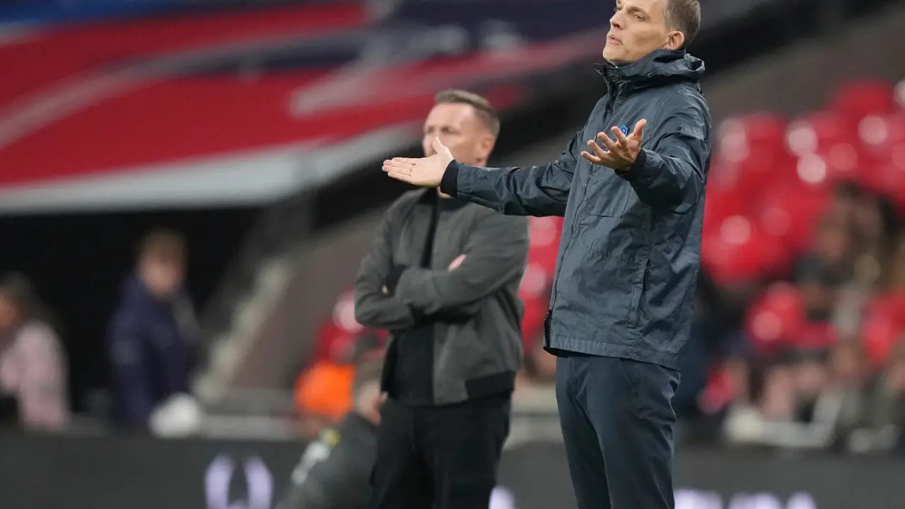 Thomas Tuchel critica apoyo silencioso de aficionados en victoria de Inglaterra sobre Gales