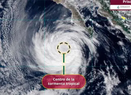 Tormenta Tropical Priscilla Provoca Oleaje de 6 Metros en Cabo San Lucas Tormenta Tropical Priscilla Provoca Oleaje de 6 Metros en Cabo San Lucas