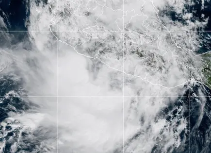 Tormenta tropical Raymond se forma en costas de Guerrero