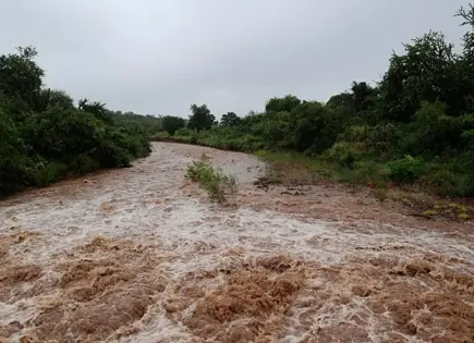 Caminos cerrados por fuertes lluvias Caminos cerrados por fuertes lluvias
