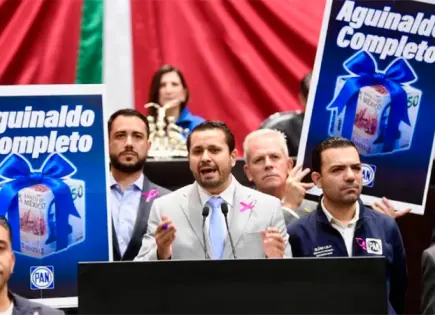 Diputado del PAN propone eliminar ISR al aguinaldo en México