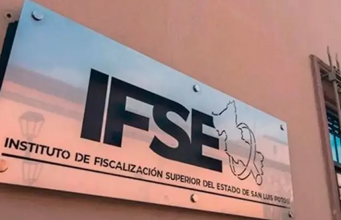 Fiscalizador del estado sí puede tener dos empleos