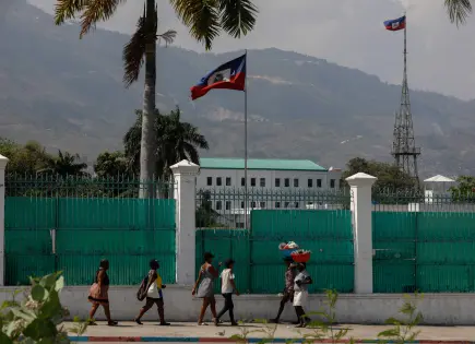 Intenso tiroteo en Palacio Nacional de Haití