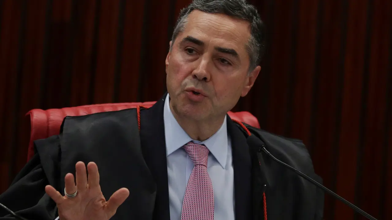 Juez del Supremo Tribunal Federal de Brasil Anuncia Retiro Anticipado