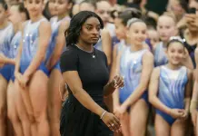 Simone Biles lidera evento de gimnasia en Buenos Aires