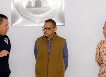 Cortázar Ruiz niega corrupción y arremete contra Galindo