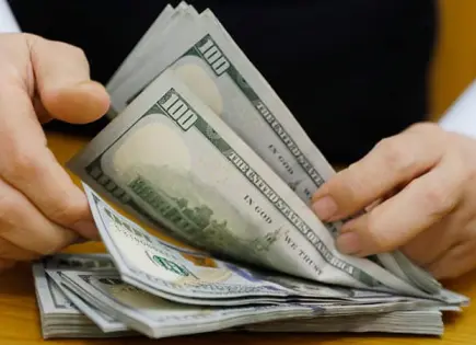 Dólar rompe techo de los 19 pesos Dólar rompe techo de los 19 pesos