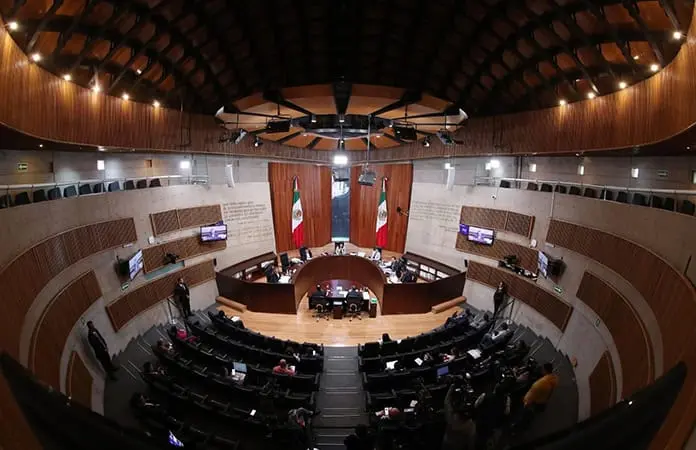 Sala regional del TEPJF revoca sanción a magistrada