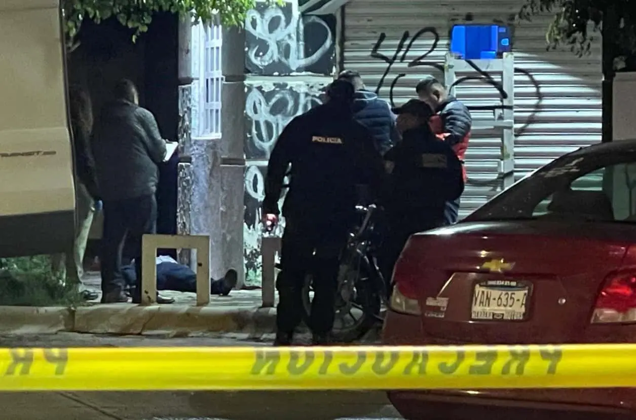 Balacera en bar de Jacarandas deja un muerto