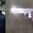 Jóvenes son sorprendidos armados con pistola