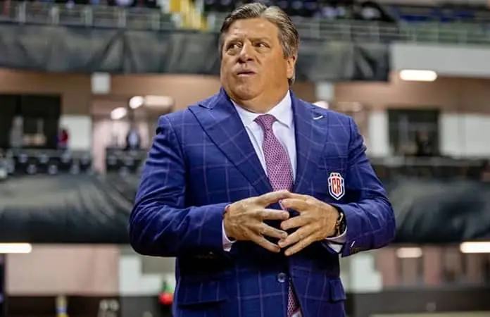 ‘Piojo’ contra las cuerdas