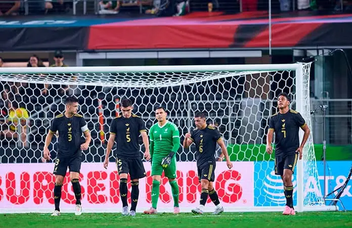 El Tri, apaleado por Colombia