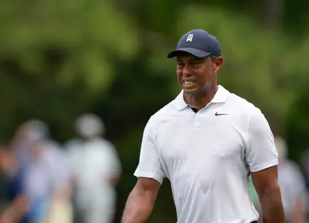 Tiger Woods se somete a séptima cirugía de espalda para reemplazar disco lumbar