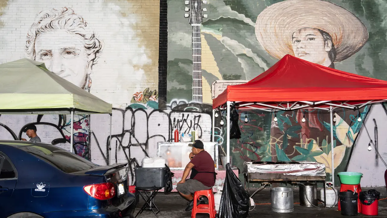 California protege la privacidad de inmigrantes en las aceras