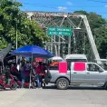 Comerciantes bloquean acceso a Tamazunchale
