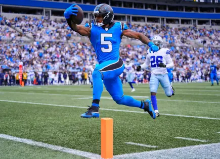 Panthers vencen a Cowboys con Dowdle brillando en el campo Panthers vencen a Cowboys con Dowdle brillando en el campo