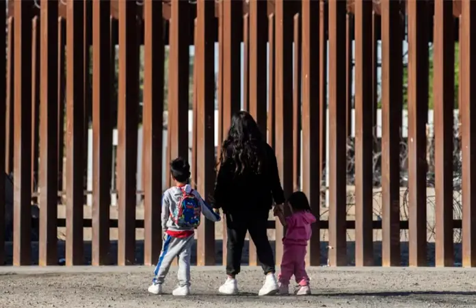 Embajada de EU advierte sobre consecuencias legales a migrantes